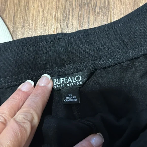 Bundle of two Buffalo brand shorts - Picture 3 of 4